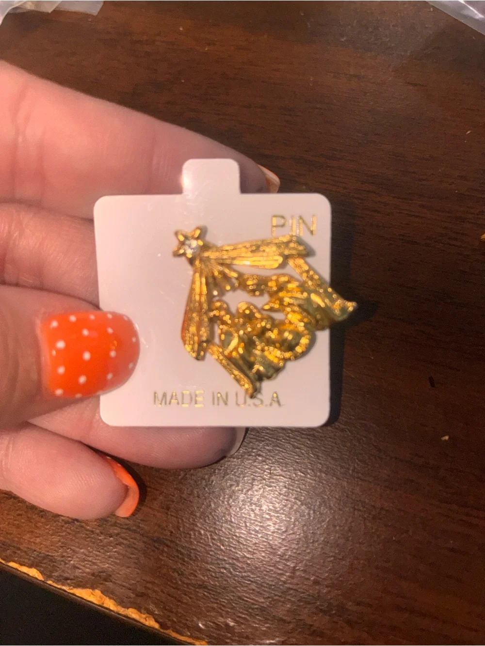 N/A elegant gold